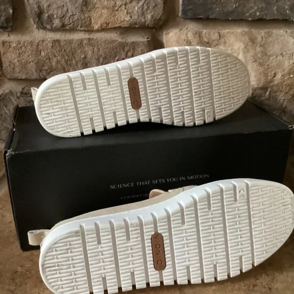 Vionic Uptown Penny Loafer Gold Shimmer Metallic Suede Women's Shoes 9 - Picture 6 of 6